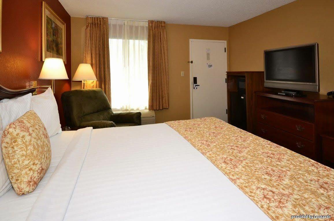 Surestay Plus Hotel By Best Western Southern Pines Pinehurst Quarto foto
